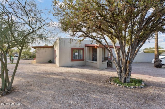 3753 E Flower Street, Tucson, AZ 85716