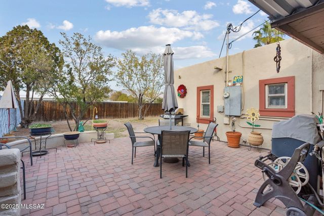 3753 E Flower Street, Tucson, AZ 85716