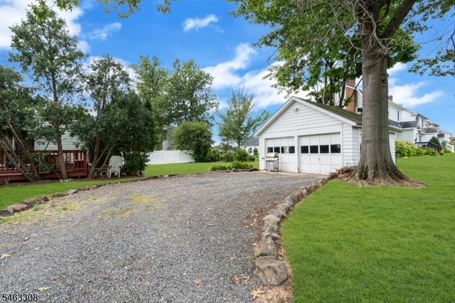 303 N Bridge St, Somerville Boro, NJ 08876