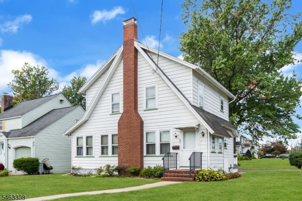 303 N Bridge St, Somerville Boro, NJ 08876