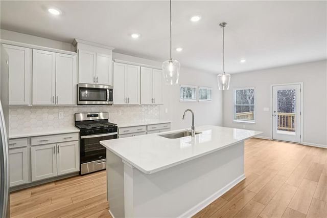 6939 Winchester Place, Fairburn, GA 30213