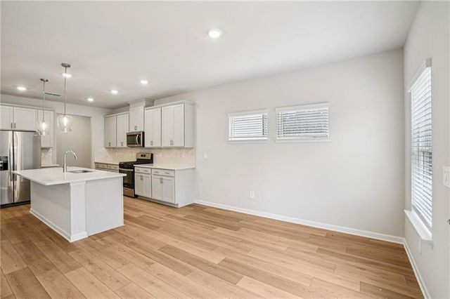 6939 Winchester Place, Fairburn, GA 30213