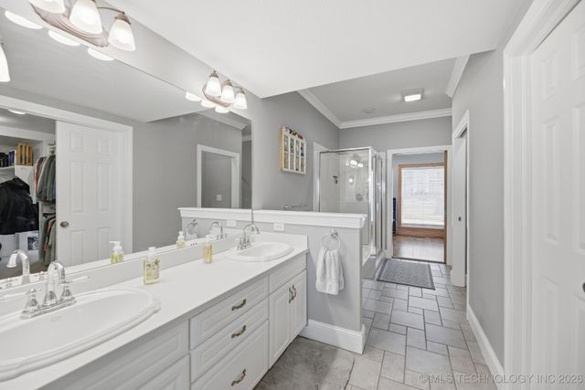 3912 N Battle Creek Drive, Broken Arrow, OK 74012