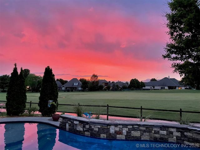 3912 N Battle Creek Drive, Broken Arrow, OK 74012