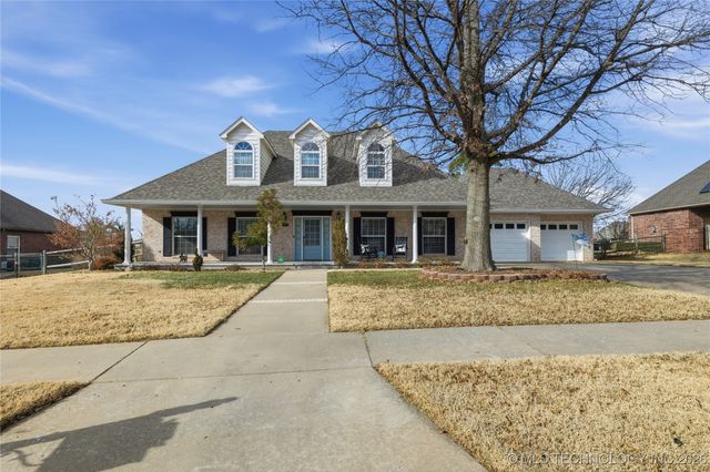 3912 N Battle Creek Drive, Broken Arrow, OK 74012