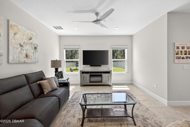 273 Eagle Harbor Way, Daytona Beach, FL 32124