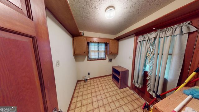 2802 Lakeview Court, Buford, GA 30519