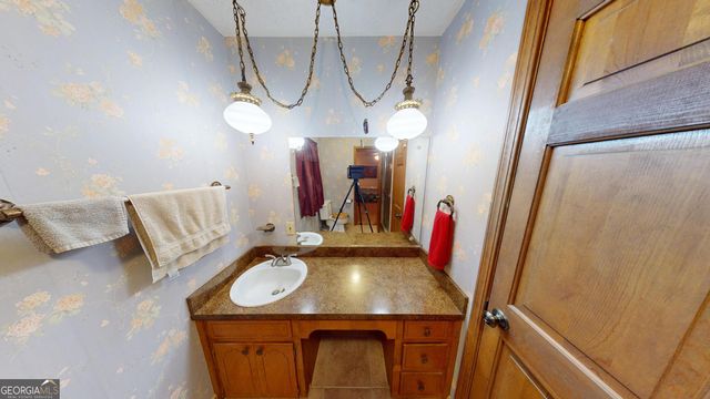 2802 Lakeview Court, Buford, GA 30519