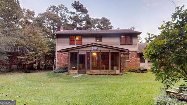 2802 Lakeview Court, Buford, GA 30519