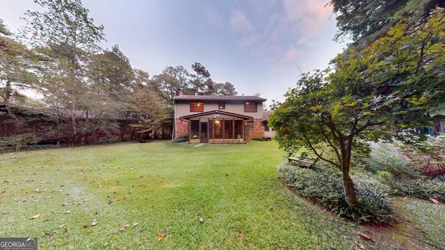 2802 Lakeview Court, Buford, GA 30519