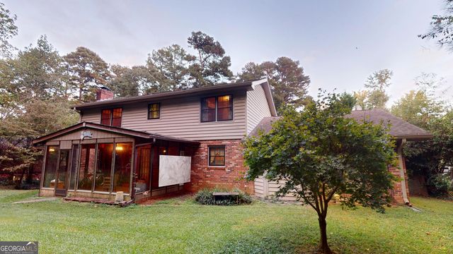 2802 Lakeview Court, Buford, GA 30519