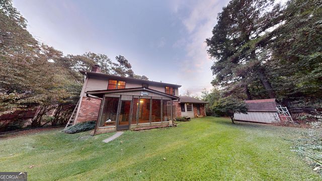 2802 Lakeview Court, Buford, GA 30519