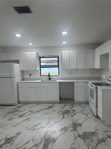 6560 SW 49th St 1, Davie, FL 33314