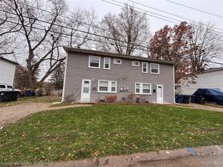 2307 Deerfield Court, Westland, MI 48186