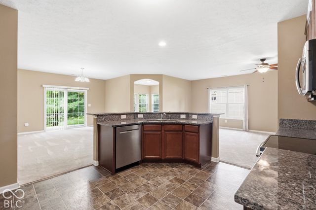 1430 Stoney Pointe Way, Avon, IN 46123