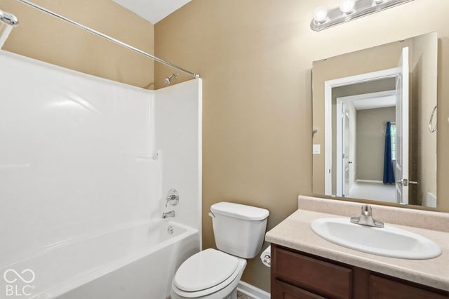 1430 Stoney Pointe Way, Avon, IN 46123