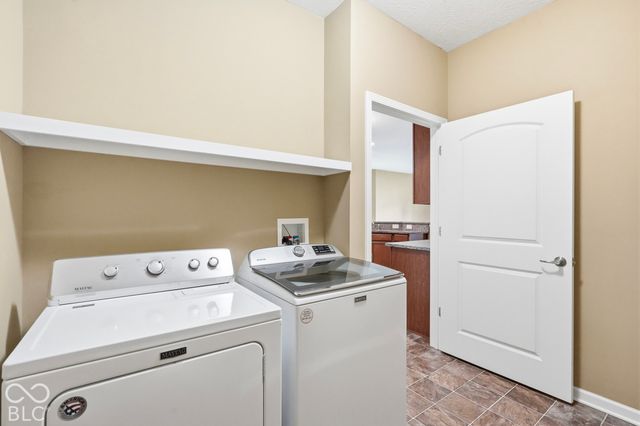 1430 Stoney Pointe Way, Avon, IN 46123