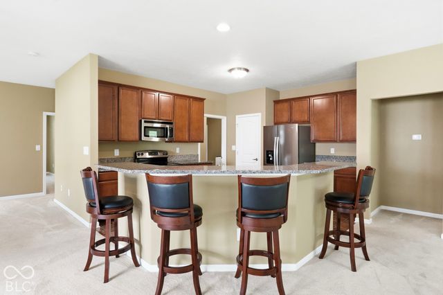 1430 Stoney Pointe Way, Avon, IN 46123