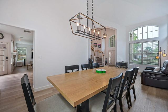 549 Fifteen Mile Dr, Roseville, CA 95678