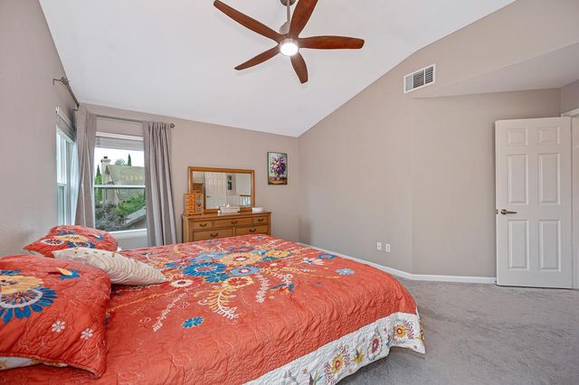 549 Fifteen Mile Dr, Roseville, CA 95678