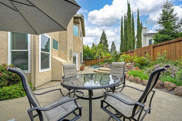 549 Fifteen Mile Dr, Roseville, CA 95678