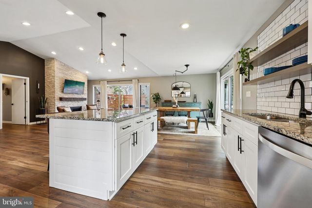 10913 HOWLAND DR, Reston, VA 20191