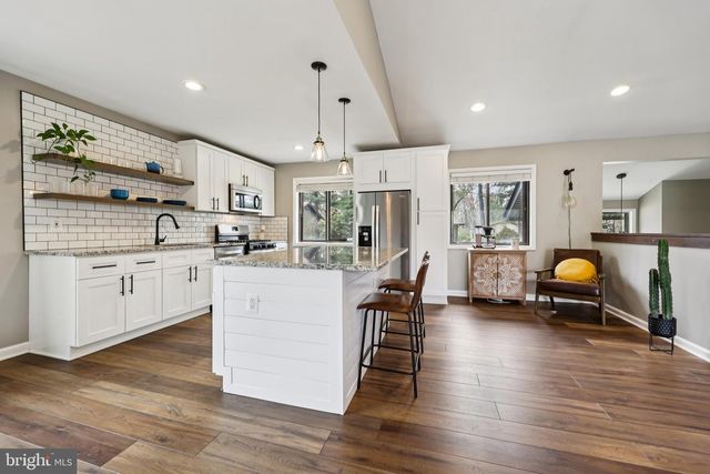 10913 HOWLAND DR, Reston, VA 20191