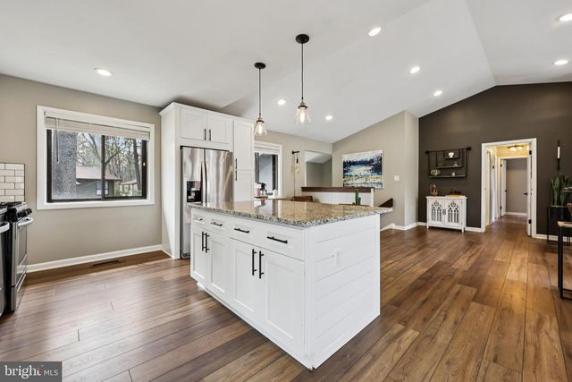 10913 HOWLAND DR, Reston, VA 20191