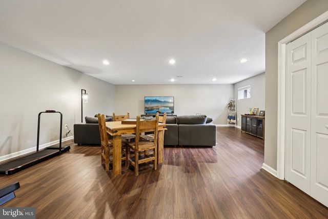 10913 HOWLAND DR, Reston, VA 20191