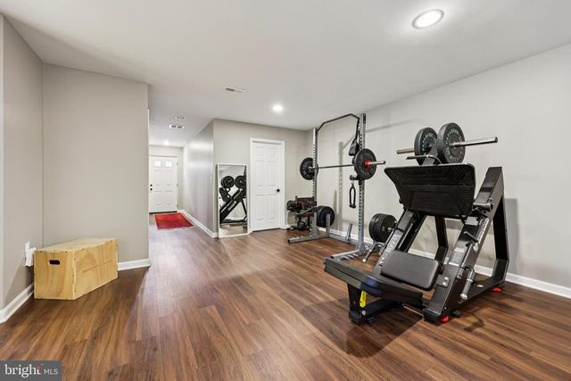 10913 HOWLAND DR, Reston, VA 20191