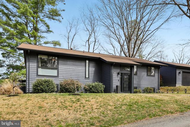 10913 HOWLAND DR, Reston, VA 20191