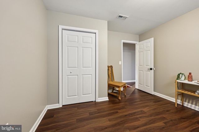 10913 HOWLAND DR, Reston, VA 20191