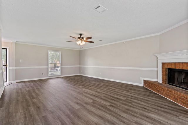 856 WOOD SHADOWS DR, Memphis, TN 38018