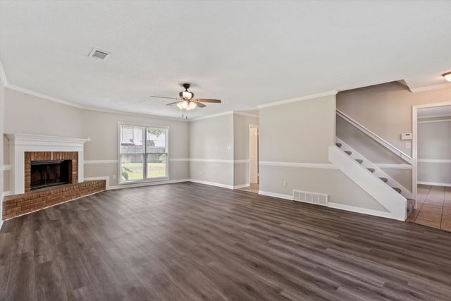 856 WOOD SHADOWS DR, Memphis, TN 38018