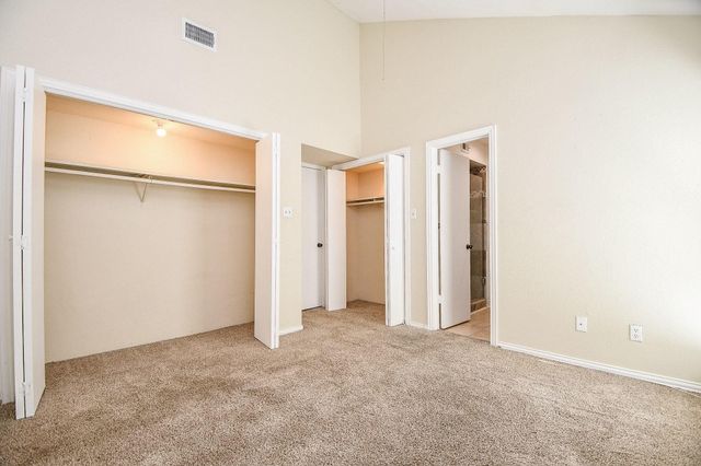 10811 Richmond Avenue 2, Houston, TX 77042