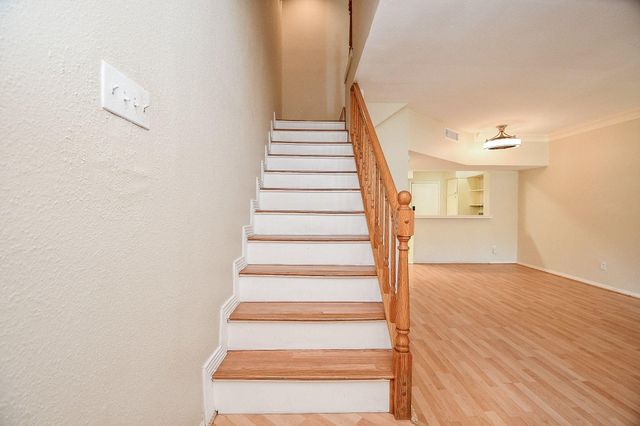 10811 Richmond Avenue 2, Houston, TX 77042