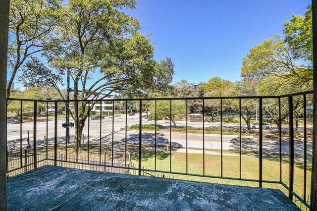 10811 Richmond Avenue 2, Houston, TX 77042