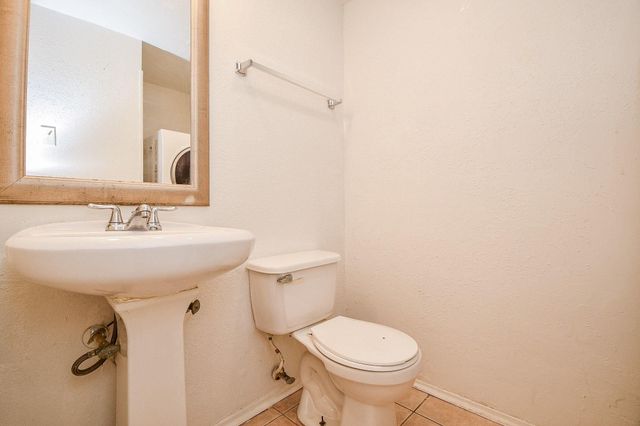 10811 Richmond Avenue 2, Houston, TX 77042