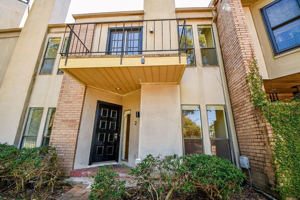 10811 Richmond Avenue 2, Houston, TX 77042