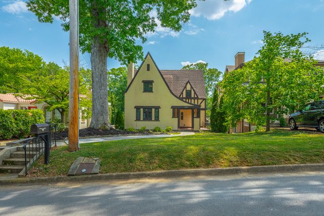 1206 E Dallas Road, Chattanooga, TN 37405