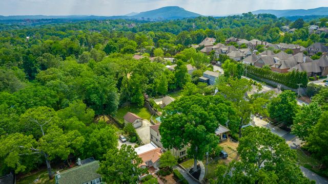1206 E Dallas Road, Chattanooga, TN 37405