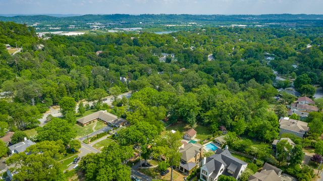 1206 E Dallas Road, Chattanooga, TN 37405
