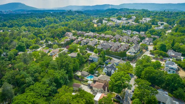 1206 E Dallas Road, Chattanooga, TN 37405