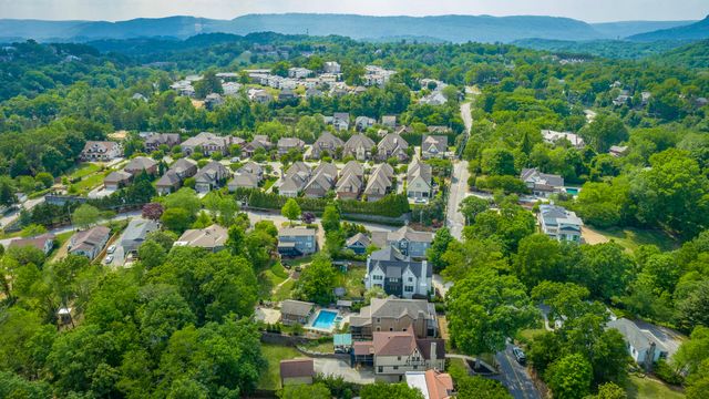 1206 E Dallas Road, Chattanooga, TN 37405