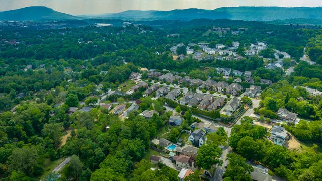 1206 E Dallas Road, Chattanooga, TN 37405