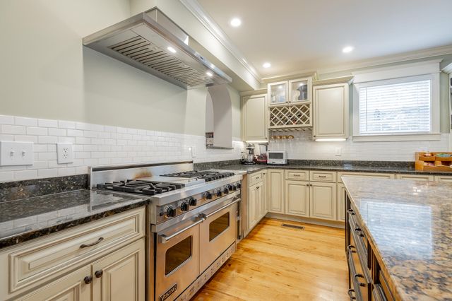 1206 E Dallas Road, Chattanooga, TN 37405