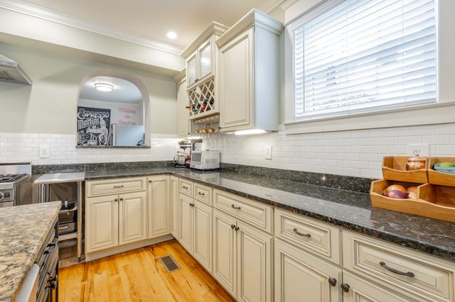 1206 E Dallas Road, Chattanooga, TN 37405