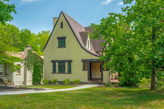 1206 E Dallas Road, Chattanooga, TN 37405
