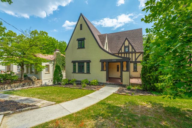 1206 E Dallas Road, Chattanooga, TN 37405
