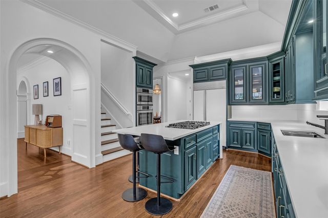 23 E Shady Lane A, Houston, TX 77063